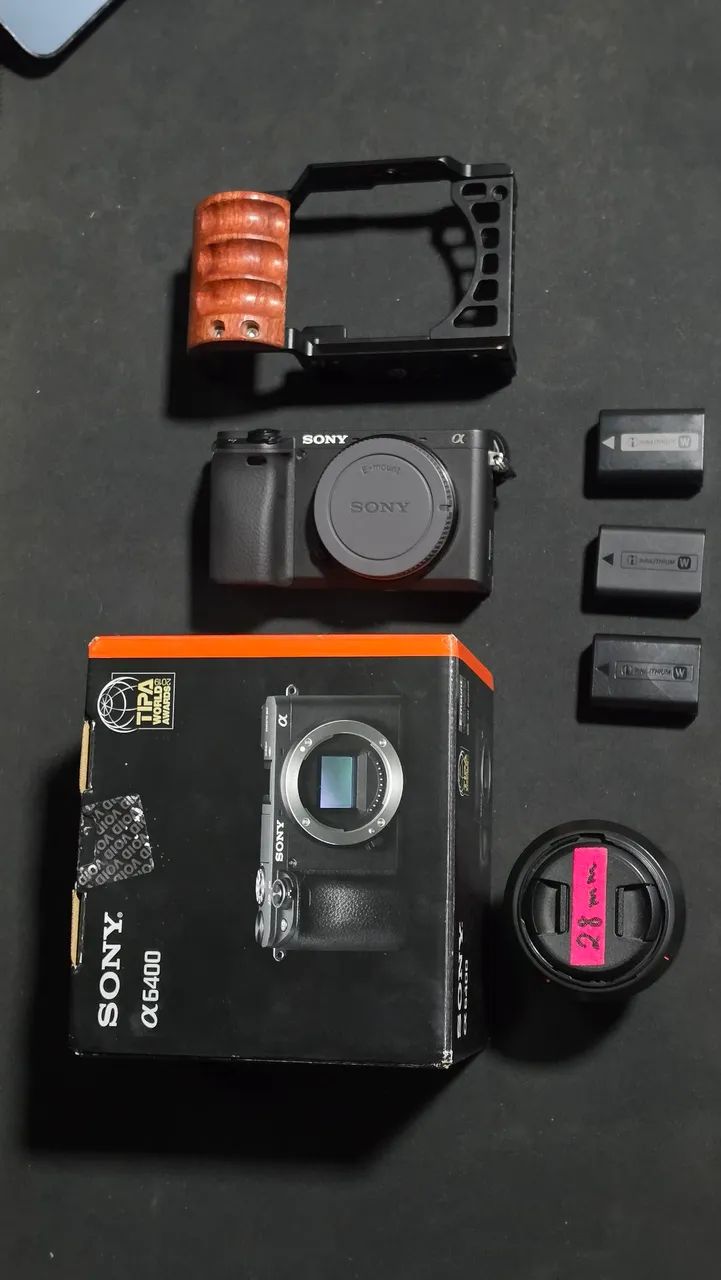 Sony a6400 + acessórios 
