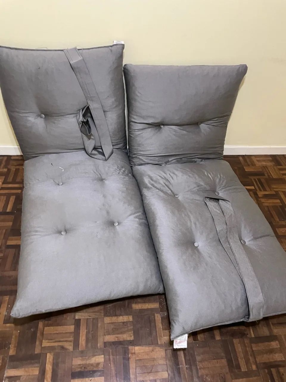 Par de Futons Dobráveis / Almofadões de Chão (Cinza) - Foto 2