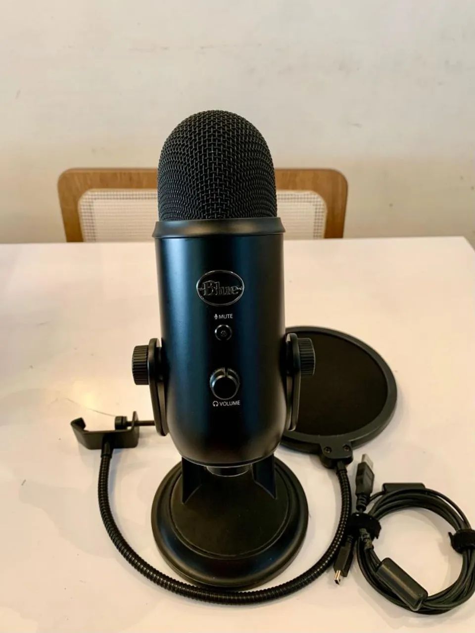 Microfone Blue Yeti USB - Pouquíssimo Uso - Estado de Novo + Caixa - Foto 4