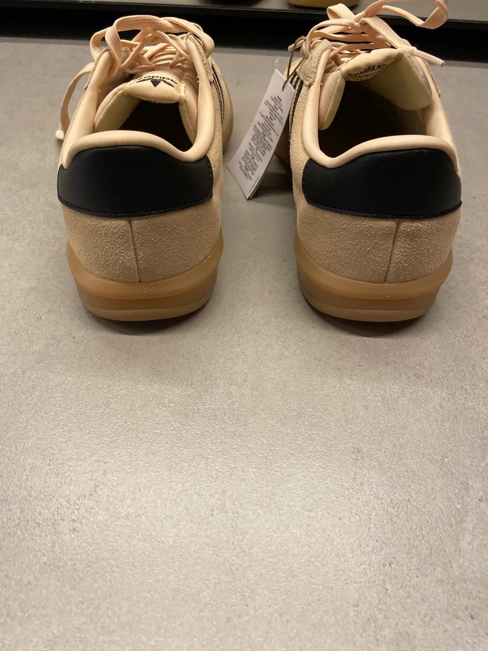 Tênis adidas - Foto 2