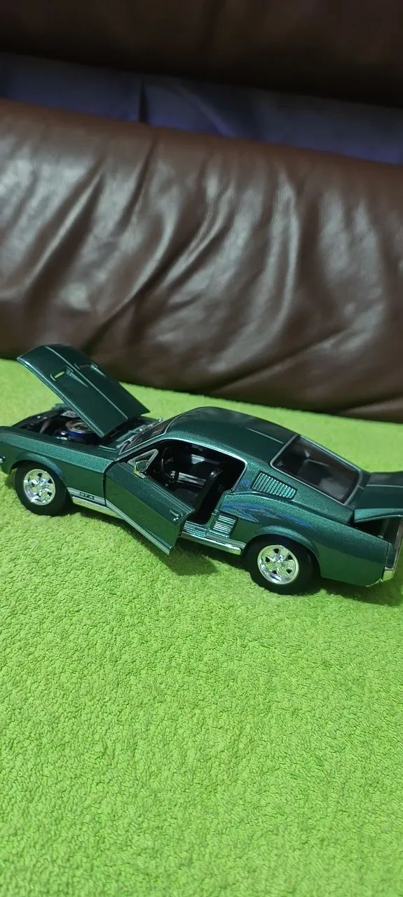 Miniatura 1/18 Ford Mustang GTA