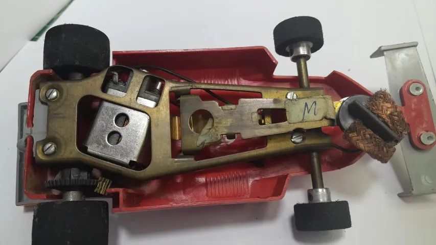 carrinho autorama ferrari t4 cinza - Foto 5