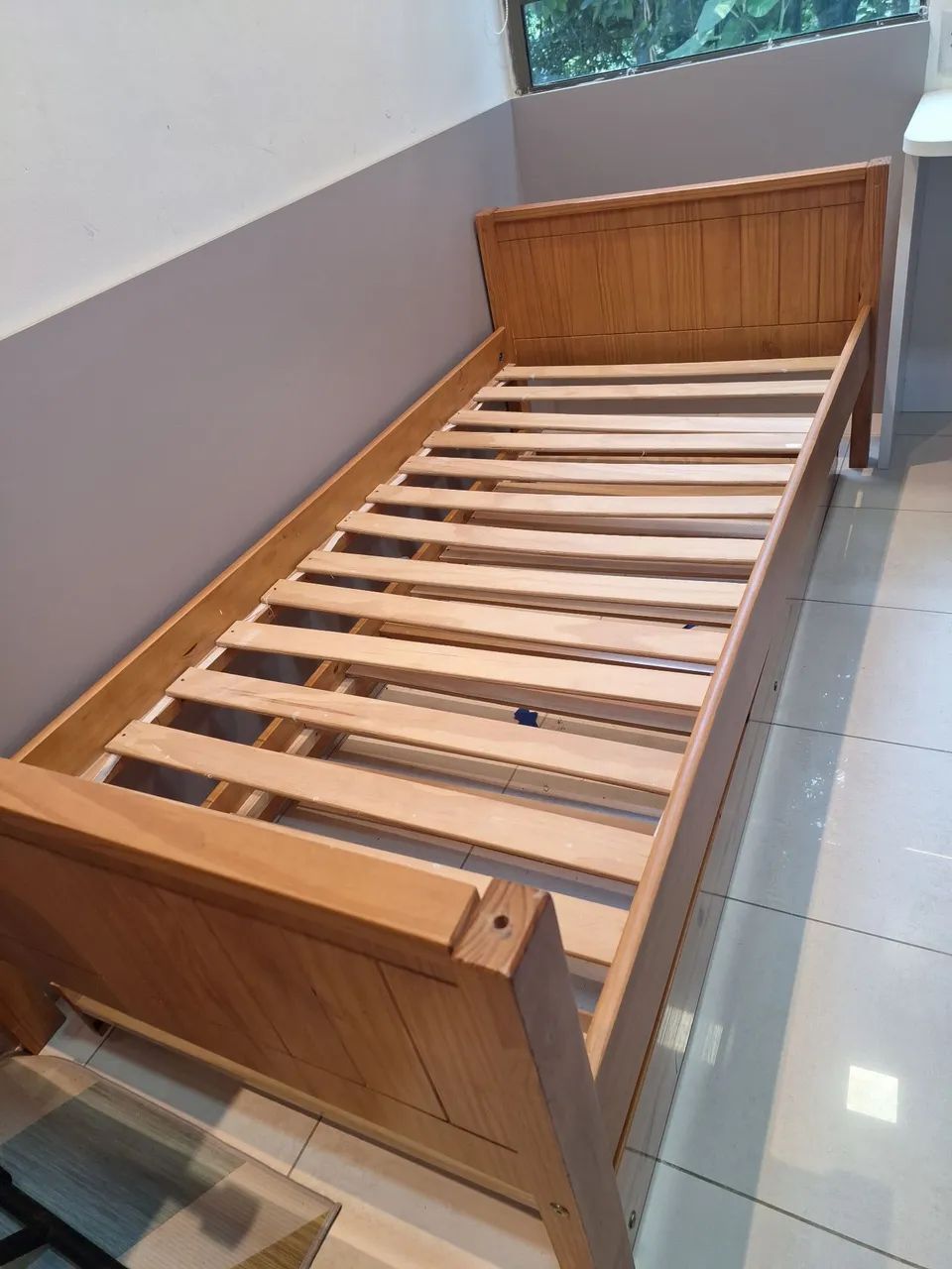 Cama de madeira solteiro com cama auxiliar  - Foto 2