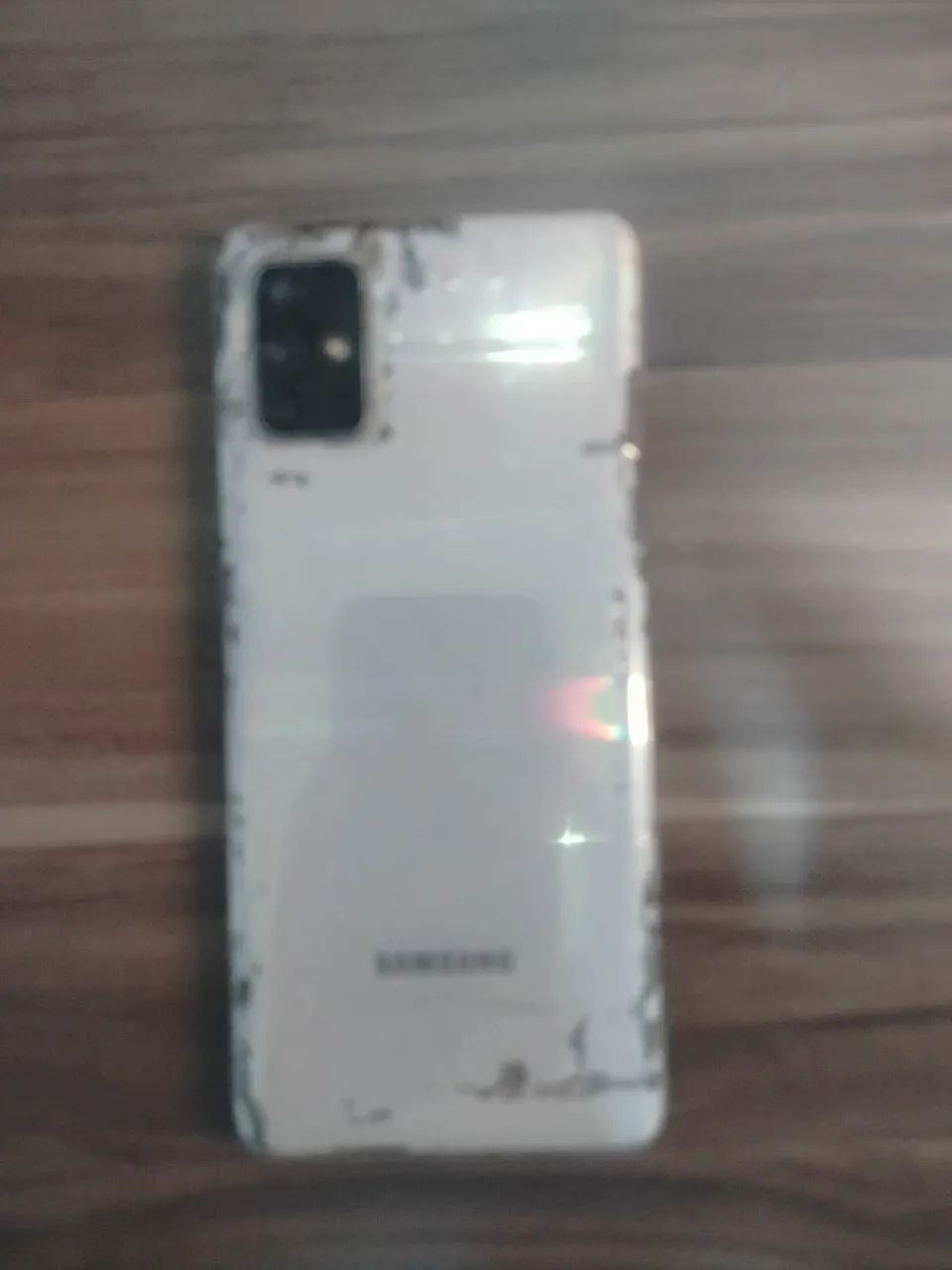 Vendo ou troco A71 (tela trincada, porem funciona) - Foto 2