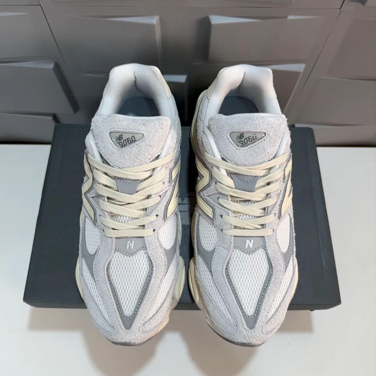 New Balance 9060 Quartz Grey 41 - Foto 2