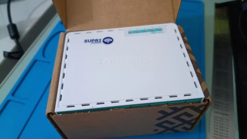 Routerboard Mikrotik Rb750gr3 Nova.