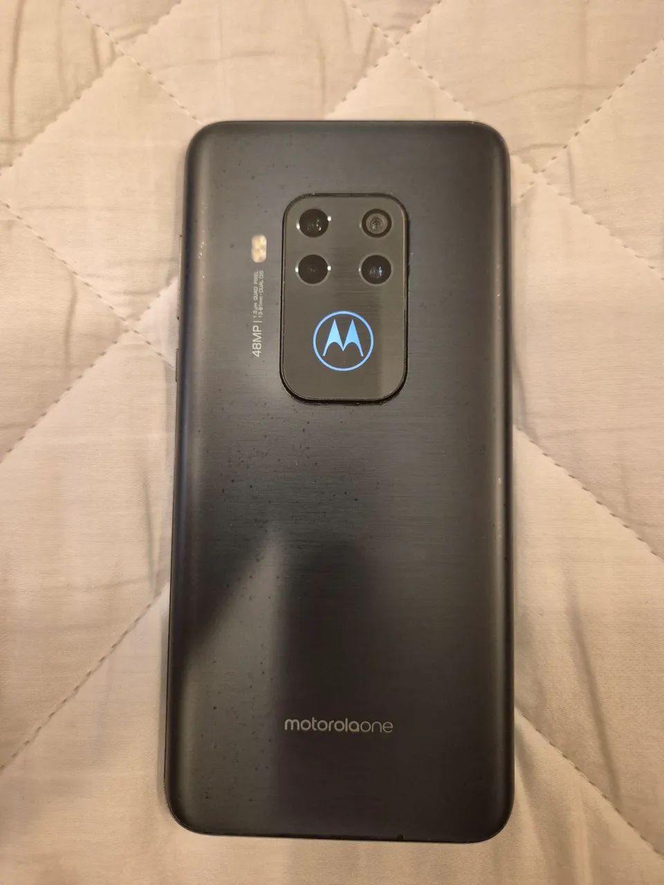 Motorola One Zoom - Foto 2