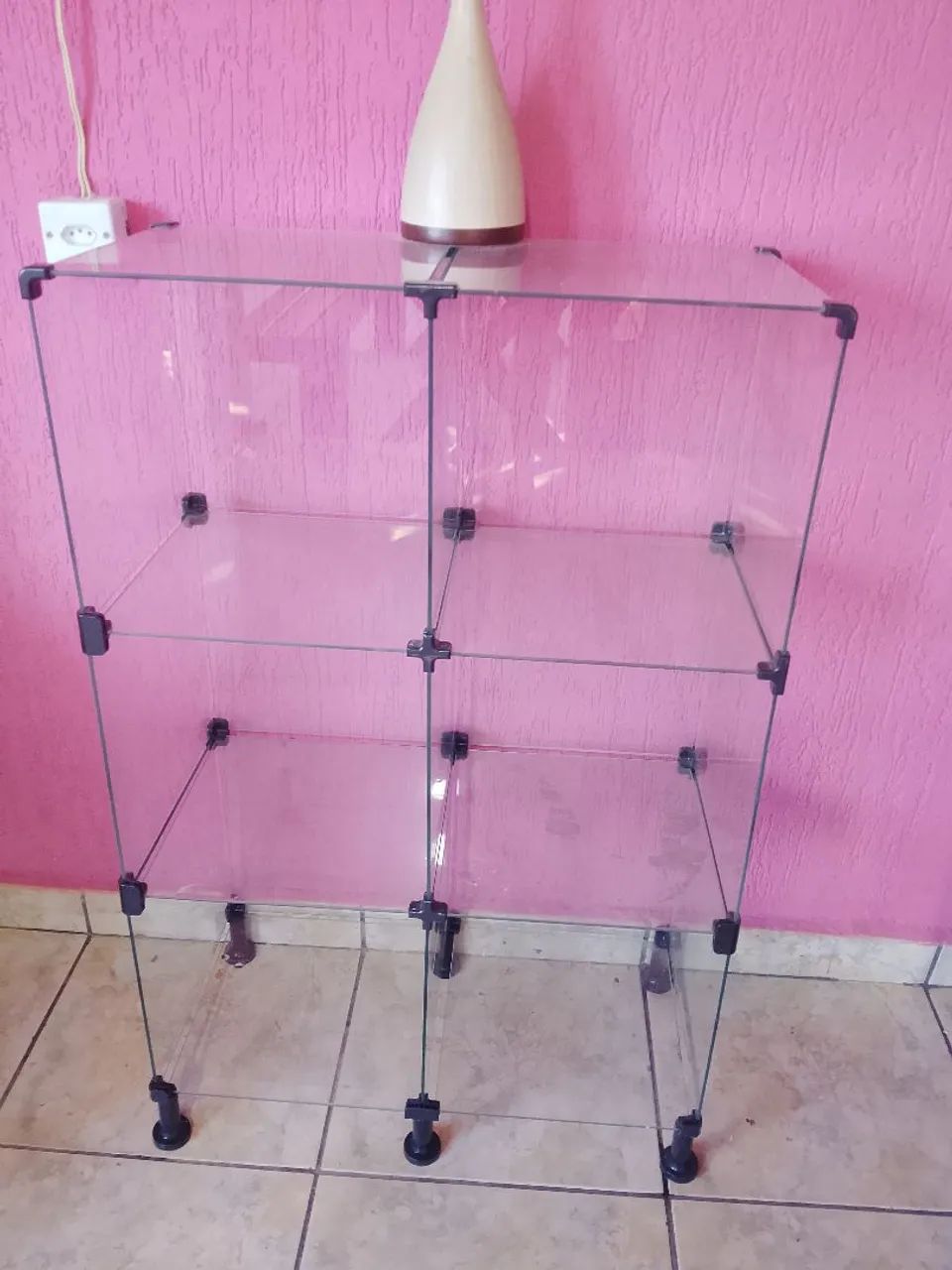 Vitrine de vidro.