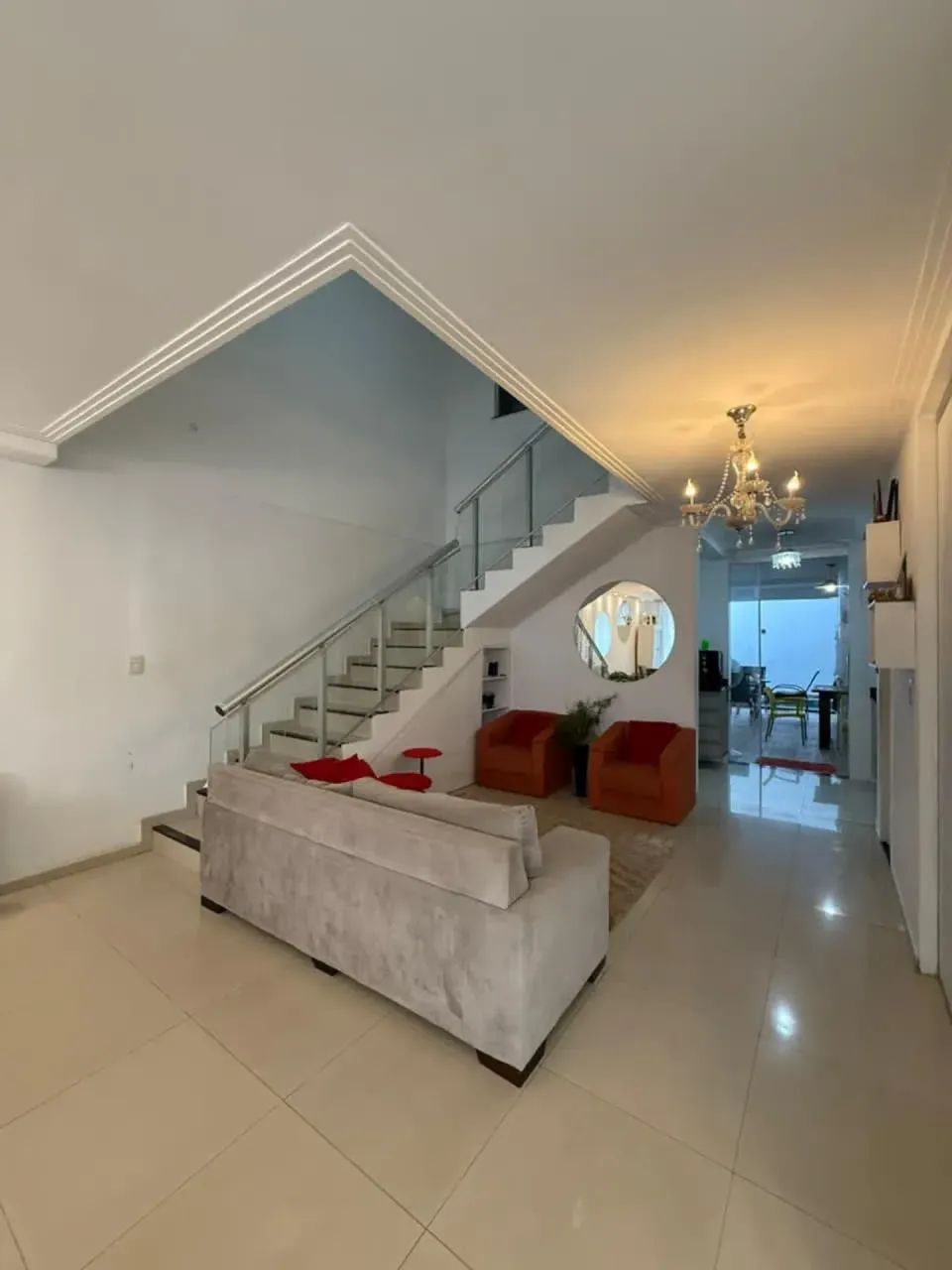 .Casa Duplex com 360m², 4 Quartos, Sendo 3 Suítes com Closet, Piscina Privativa e Esc - Foto 2