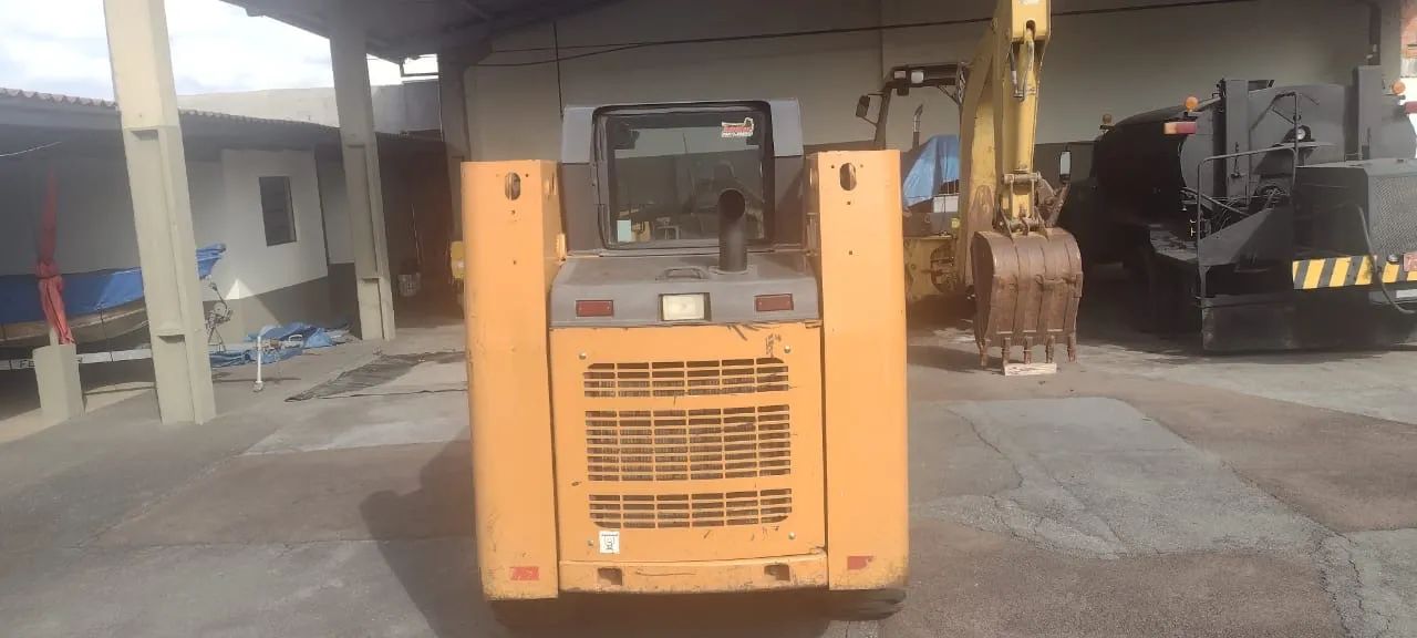 Mini carregadeira Case - Foto 4