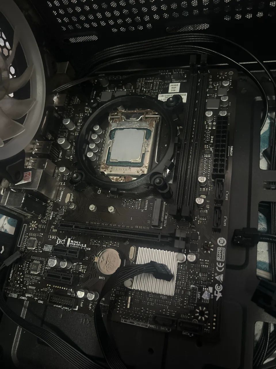 Processador i310100F + placa mãe