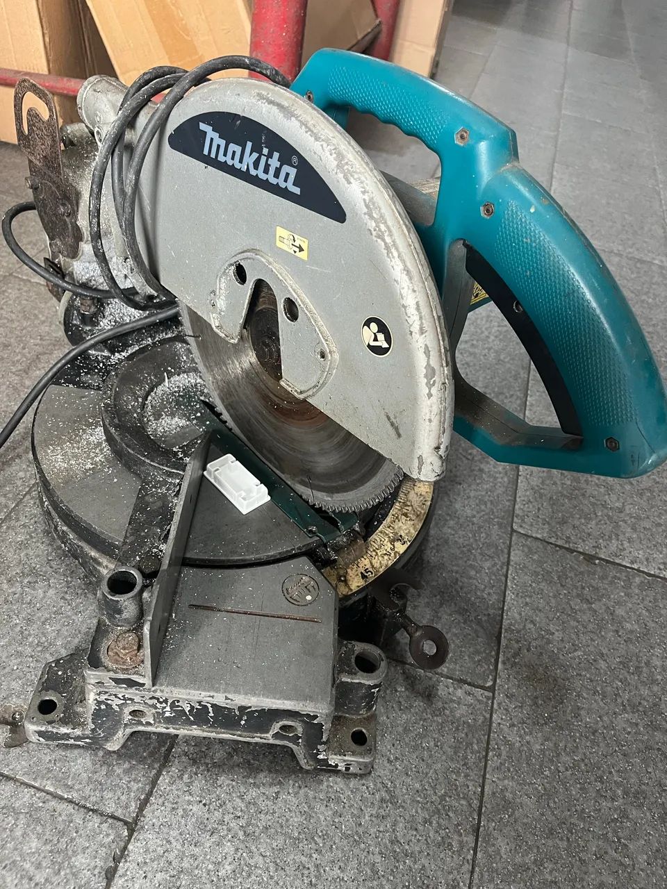 Serra meia esquadria makita 10 polegadas 1500w 
