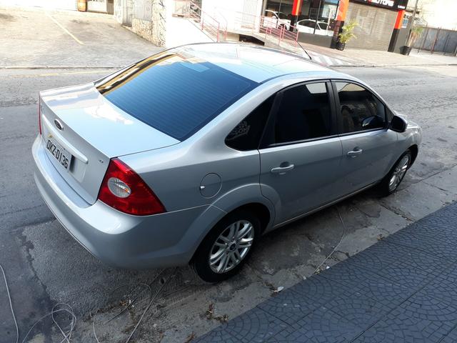 Ford Focus Glx 2.0 flex sem entrada - Foto 4
