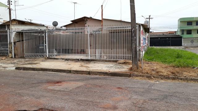 Lotão QNL19 casa 2Qtos resid e com