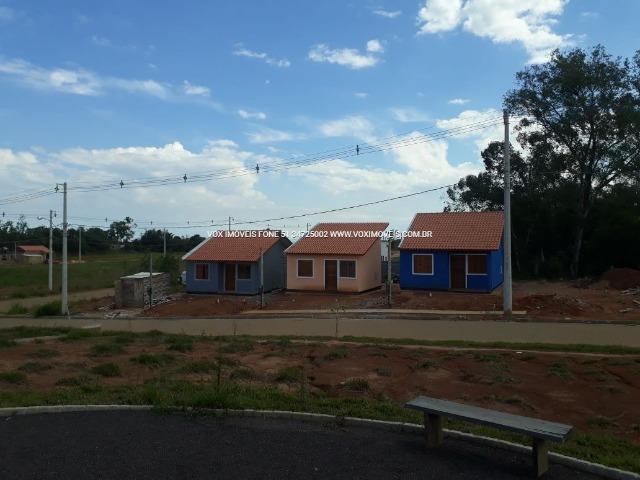 Casa 2 dormitórios com pátio grande, em Nova Santa Rita - Foto 2