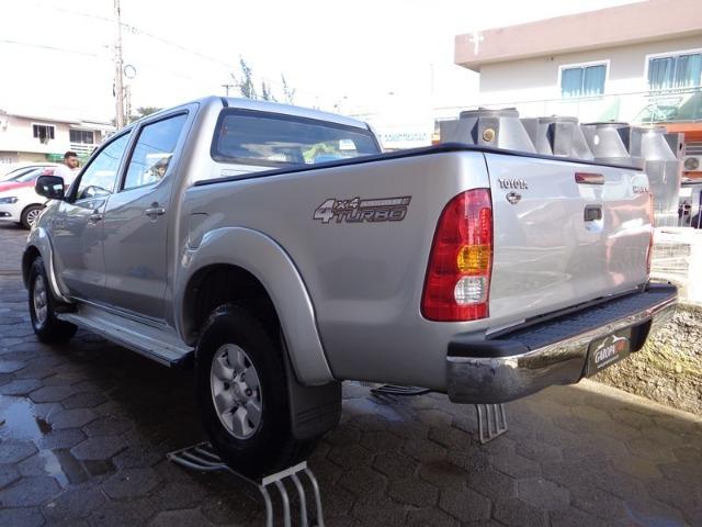 Toyota - Hilux 3.0 SRV Diesel 4x4 Top - 2007 - Foto 4
