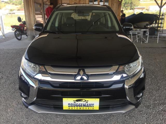 OUTLANDER 2.0 16V 160cv Aut. - Foto 2