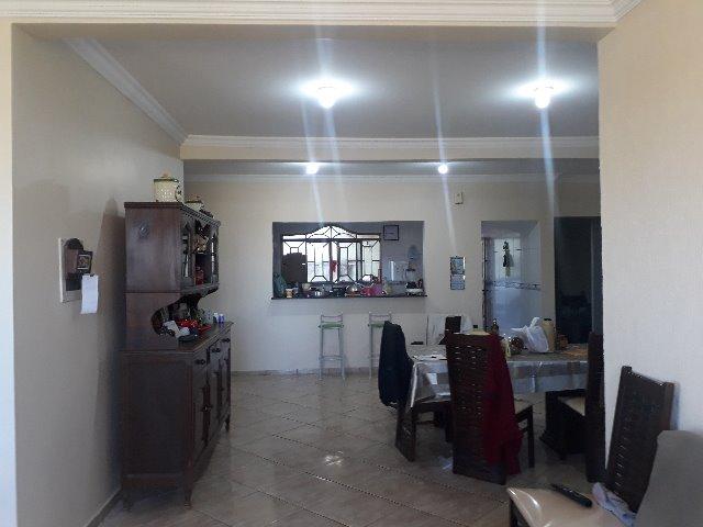 Vendo/Troco excelente casa 5 qts,send 2 suit,cond-fe,cha 128 conj 5 Árniqueiras - Foto 5