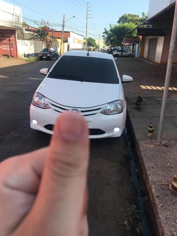 Etios único (Revisado e emplacando)