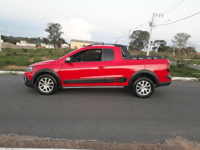 Saveiro Cross