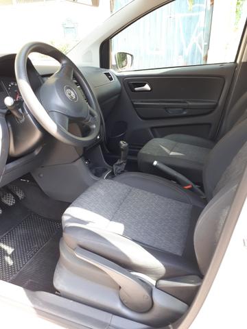 Volkswagen Fox 1.0 (Flex) 4p - 2013 - Foto 6