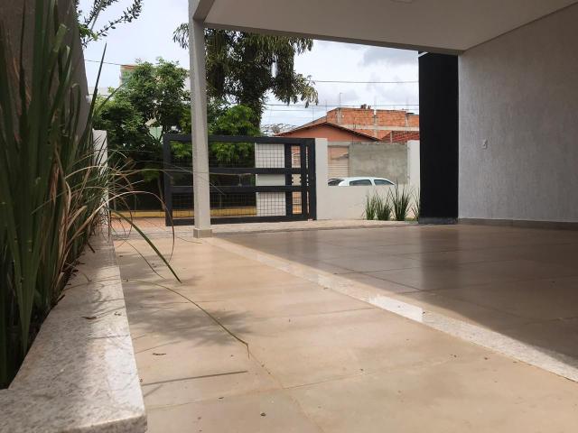 Belíssima casa ótima localização em Vicente Pires, estuda troca! - Foto 5