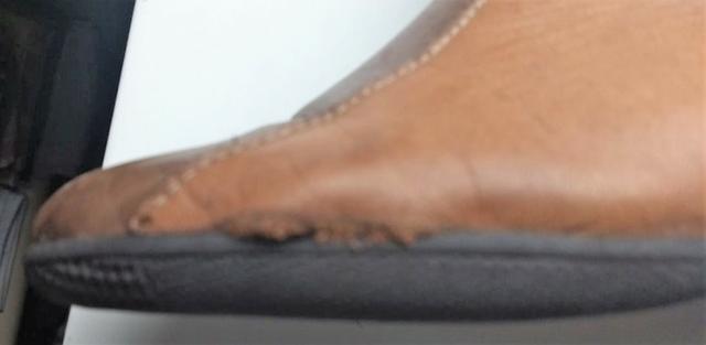 Bota de Couro J.Gean | Precisa Conserto | Tamanho 37 - Foto 4