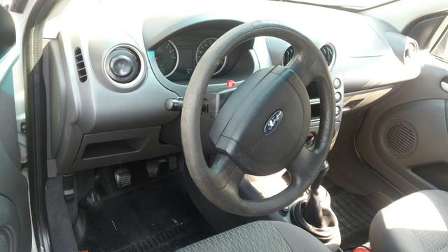 Ford Fiesta Sedan 1.6 2005 - Foto 7