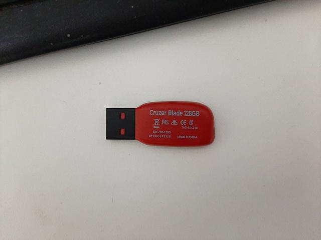 Pendrive Sandisk Cruzer Blade 128gb 2.0 original - Foto 2