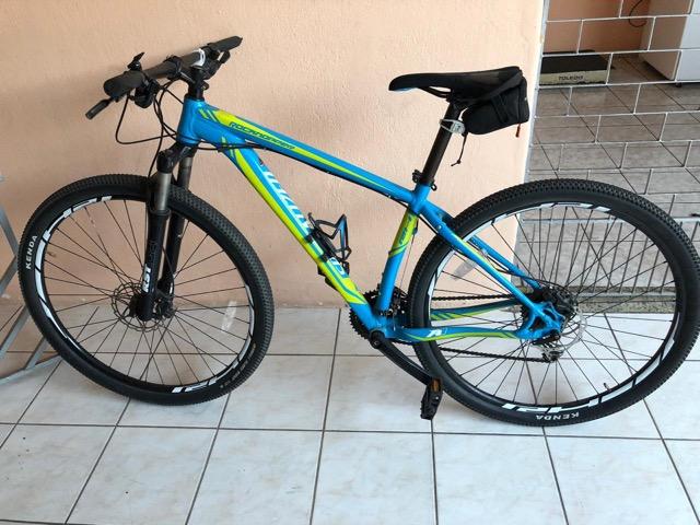 Bicicleta specialized Aro 29 + Acessórios