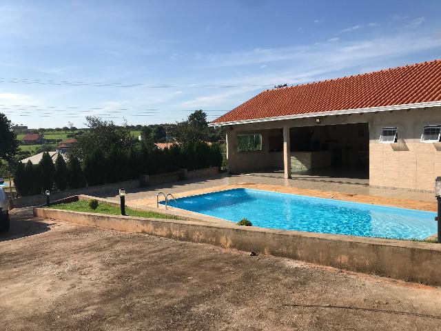 Casa Estância Cabral com piscina