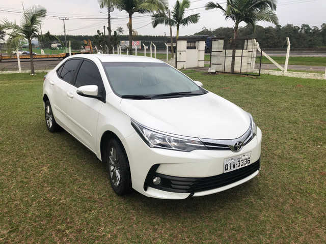 Toyota Corolla gli upper 2019 automático branco pérola