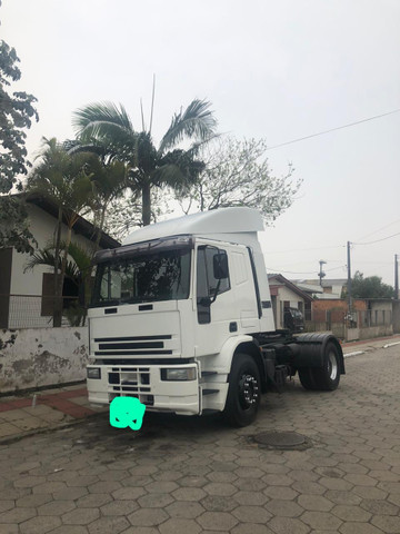 Caminhão Iveco
