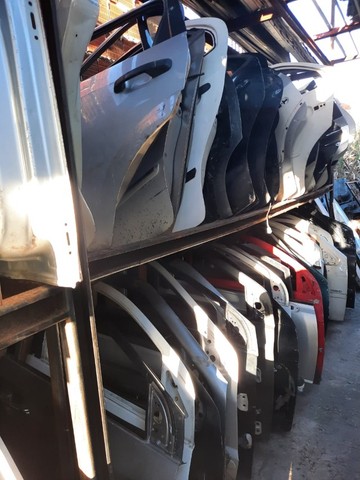 Portas, capo, para-choque e funilaria em geral para seu carro. - Foto 3