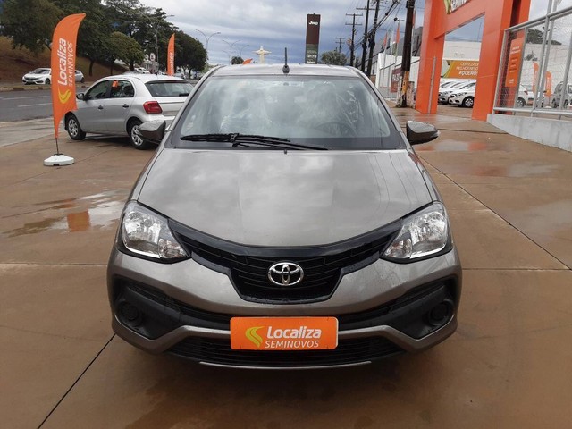 ETIOS 2019/2020 1.5 X PLUS SEDAN 16V FLEX 4P AUTOMÁTICO