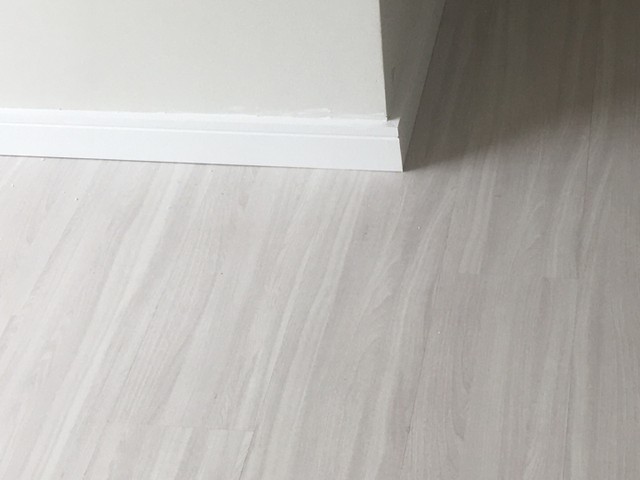Serviço de instalação e reparos Piso Laminado, Vinílico e Rodapés  - Foto 4