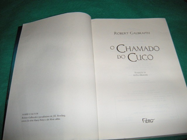 Livro O Chamado do Cuco - Robert Galbraith  - Foto 4