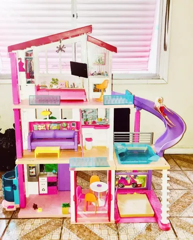 Barbie casa dos sonhos com escorregador mattel