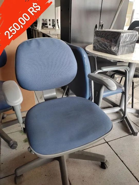 Cadeira para escritório com braço 