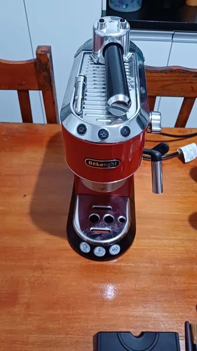 Máquina de Café Expresso De'Longhi
