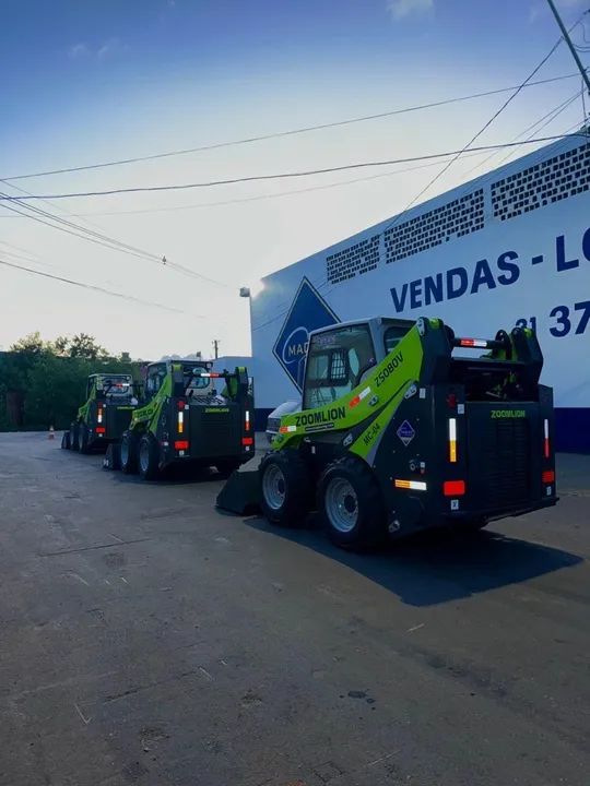 Locação de Mini Carregadeira 