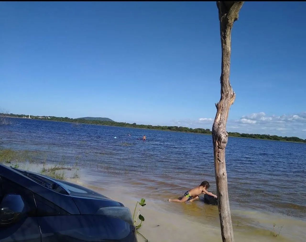 Terreno para sitio de esquina 2 frentes muita plantação de frutas, plano perto Açude Mal c