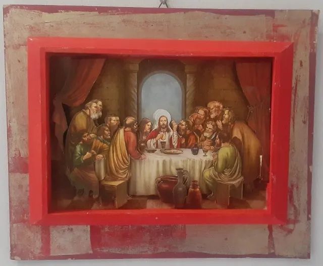3 Itens: Relógio de mesa à pilha, Quadro da Santa Ceia e Escultura em resina. - Foto 4