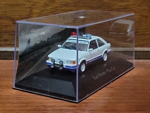 Ford Escort XR3 Pace Car - Coleção Veículos de Serviço Brasil - Carrinho Miniatura 1/43 - Foto 2