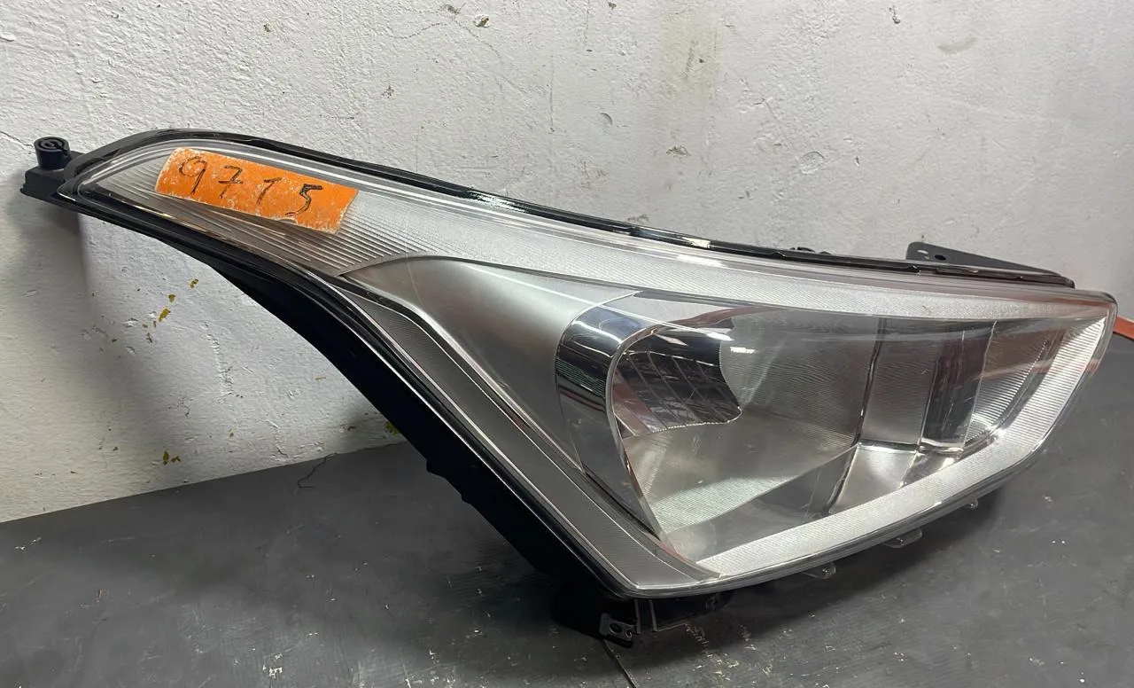 Farol Hyundai Creta 2018 lado direito