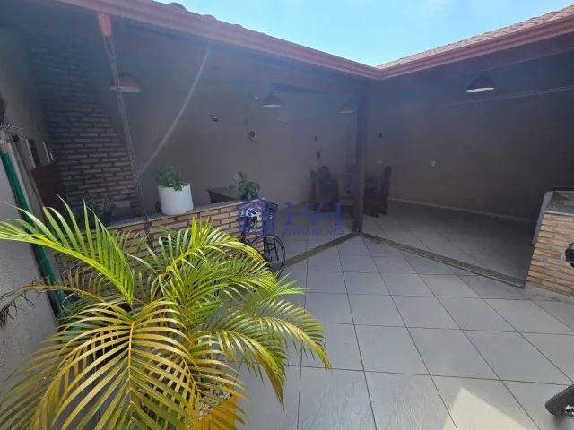 Oportunidade! Casa com Espaço Gourmet e 6 Vgs - Foto 5