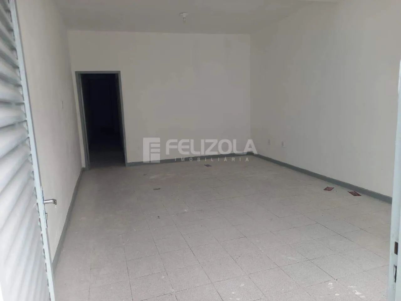 Casa Comercial à venda no Bairro Getúlio Vargas - - , 1 suíte, - Foto 3