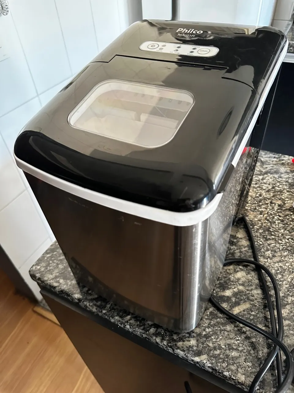 Máquina de Gelo Philco PMG01PI - Gelo Rápido e Fácil!