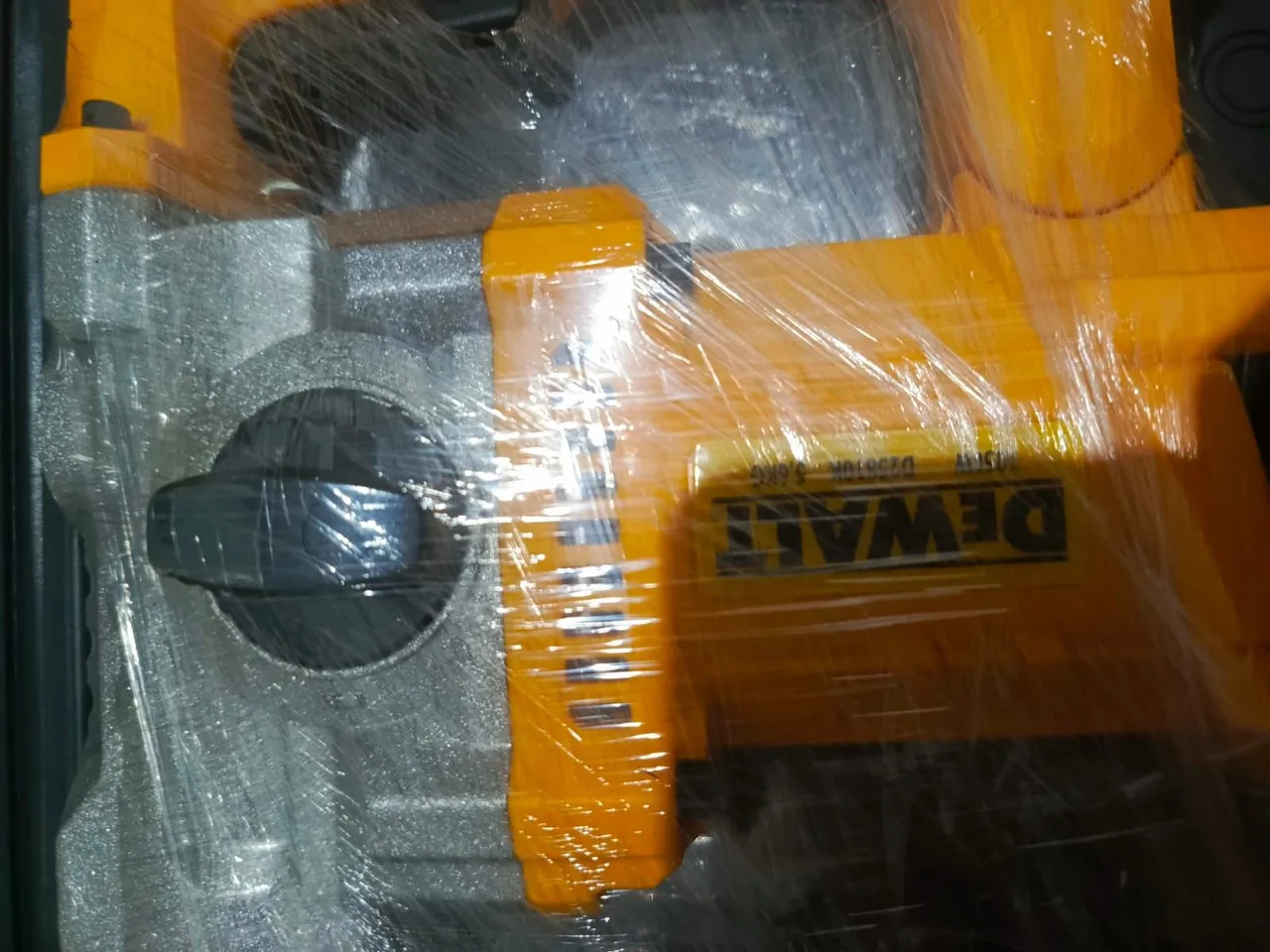 Vende martelete dewart 5.5kilos