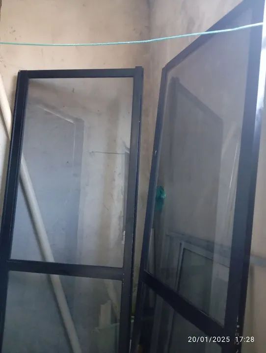 Porta de vidro p/ sacada - Foto 2